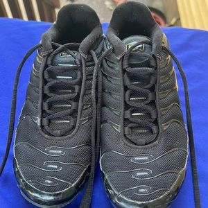 Nike Air Max, size 7 men/ 8.5 women